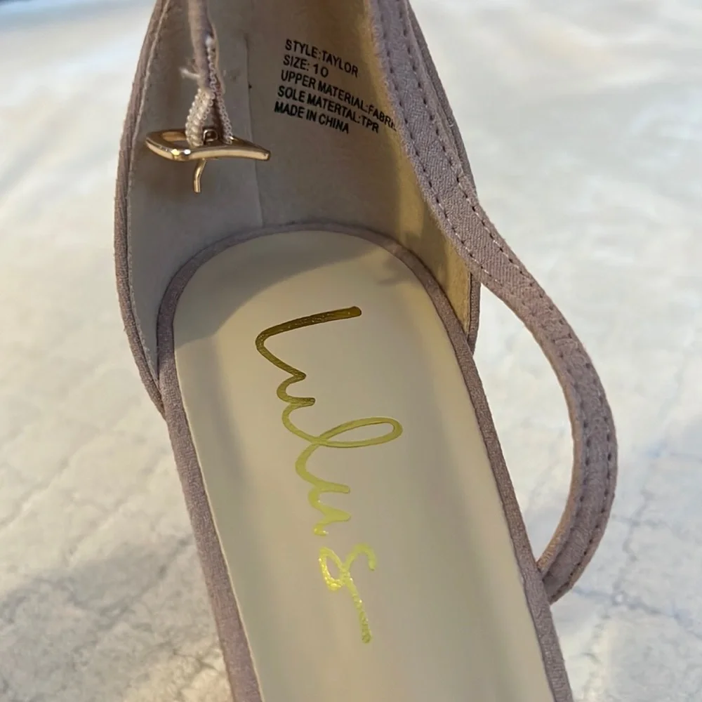 BRAND NEW nude Lulus heels